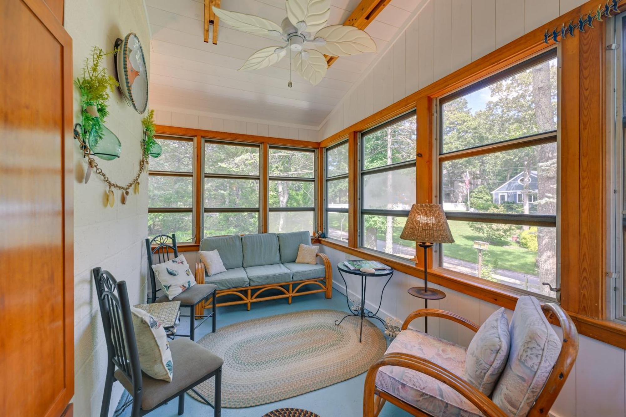 Home In Long Island Wine Country - Walk To Beach! Cutchogue Екстер'єр фото